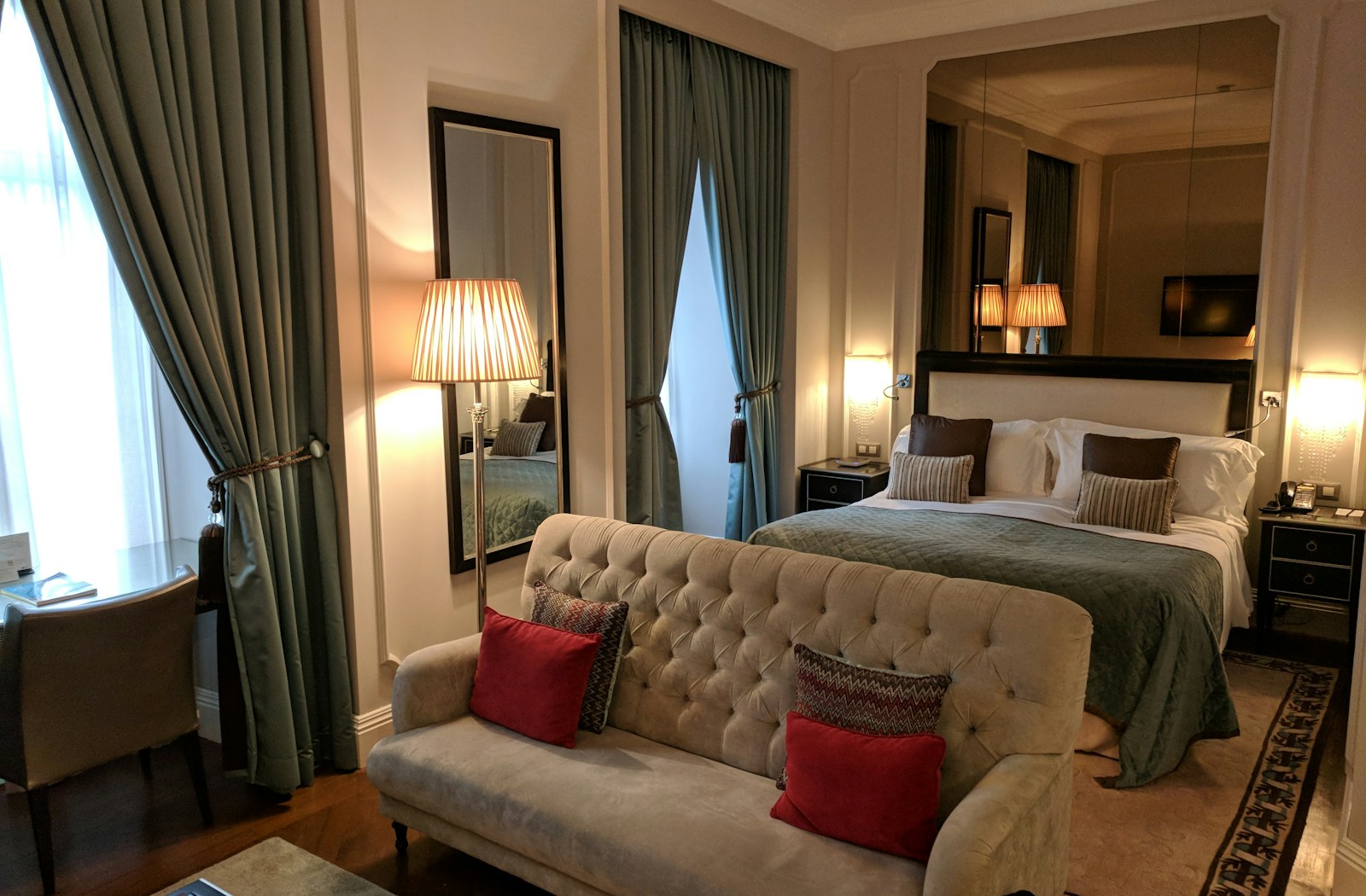 Modern Short-Stay Deluxe Room in Meru photo 3